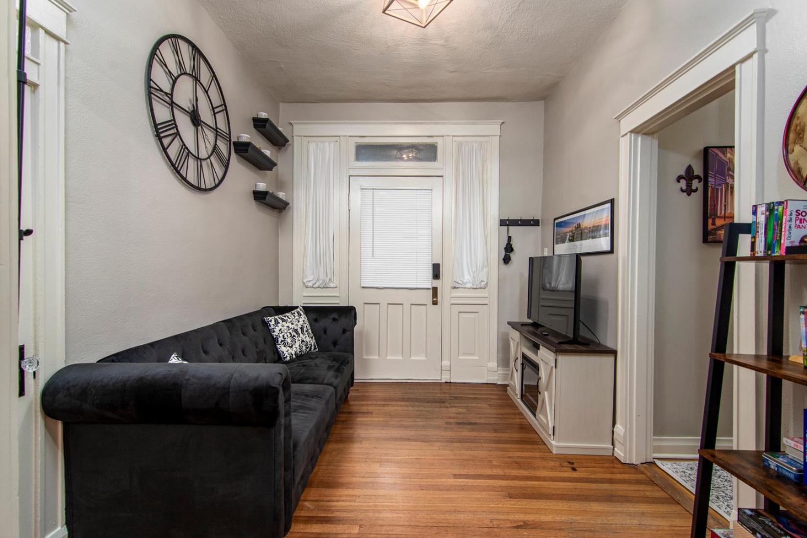 Charming New Orleans-Style Apartment With Gated Courtyard! Литъл Рок Екстериор снимка