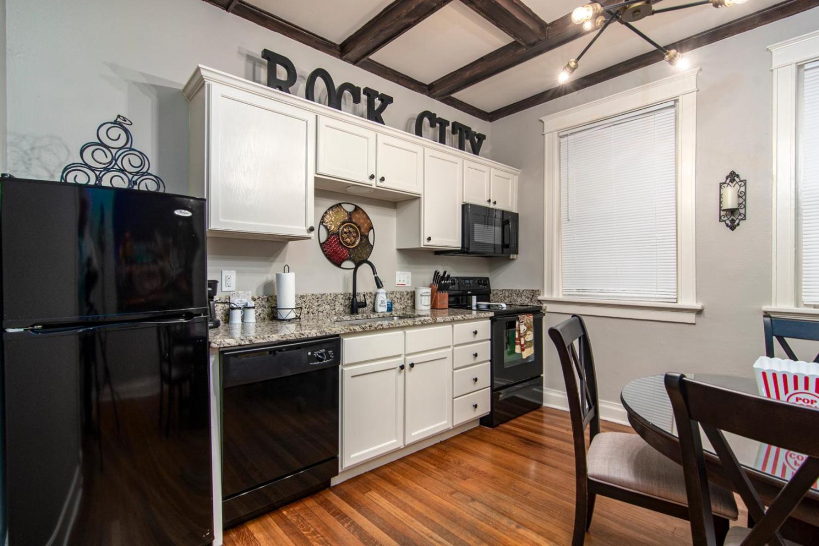 Charming New Orleans-Style Apartment With Gated Courtyard! Литъл Рок Екстериор снимка